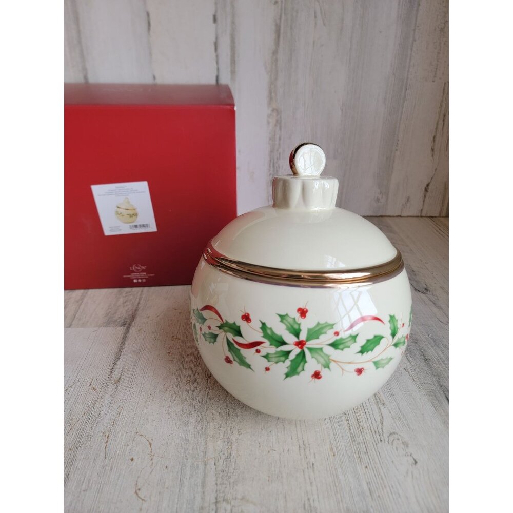 Lenox holiday ornament Figural cookie jar mistletoe Xmas home decor‎